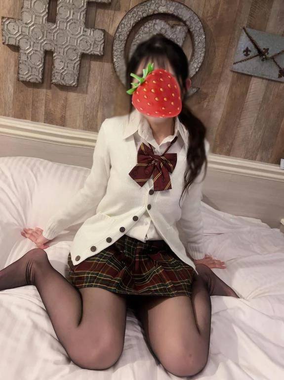 ねぇ、ボタン外して？🔞💗