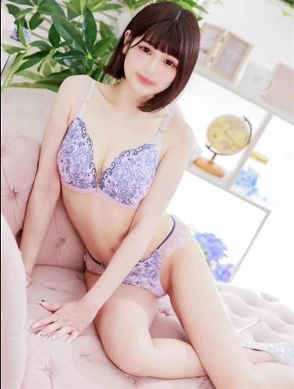 お昼寝する？それともりあなと…