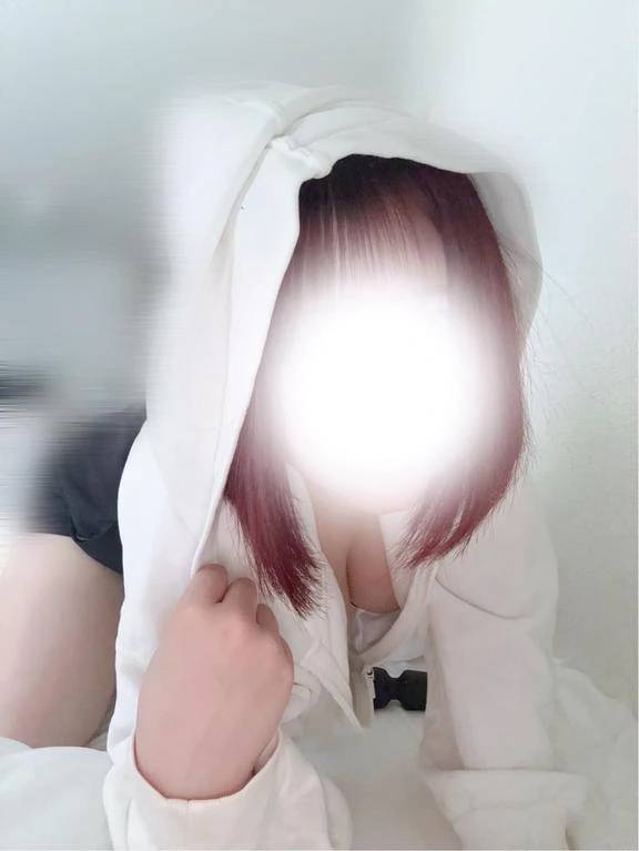 りりの事みつけてほしーな