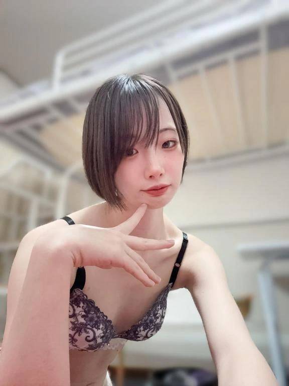 お昼からえろいのしたい人〜？💭💞