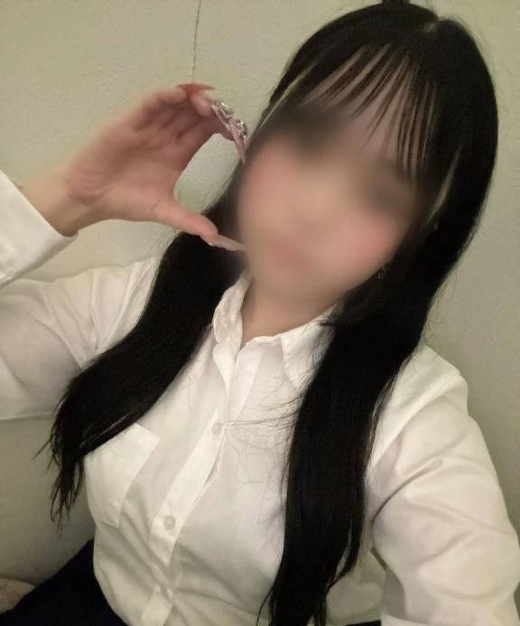 ぱんぱんッて突かれながら、『もっと●して』って泣いてた
