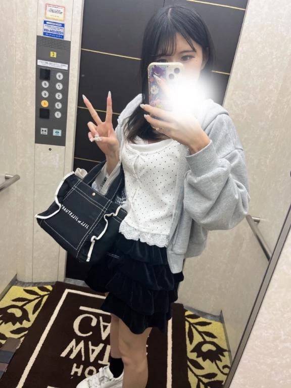 隠れて路上えっち🫣❤️