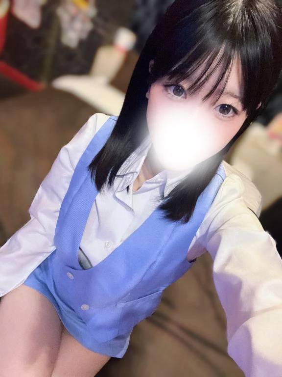 OLと夜のオフィスでこっそりえっち
