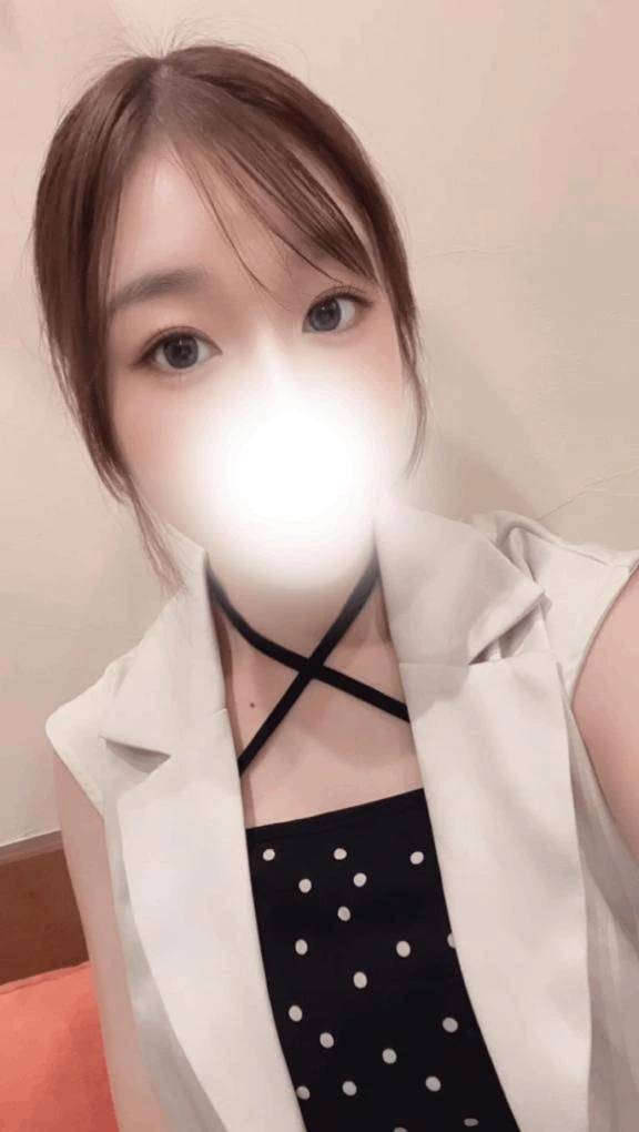 そんなに見つめられたら照れる…🫣♡