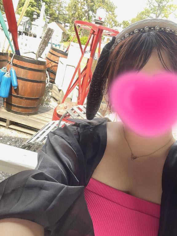 お休みは…