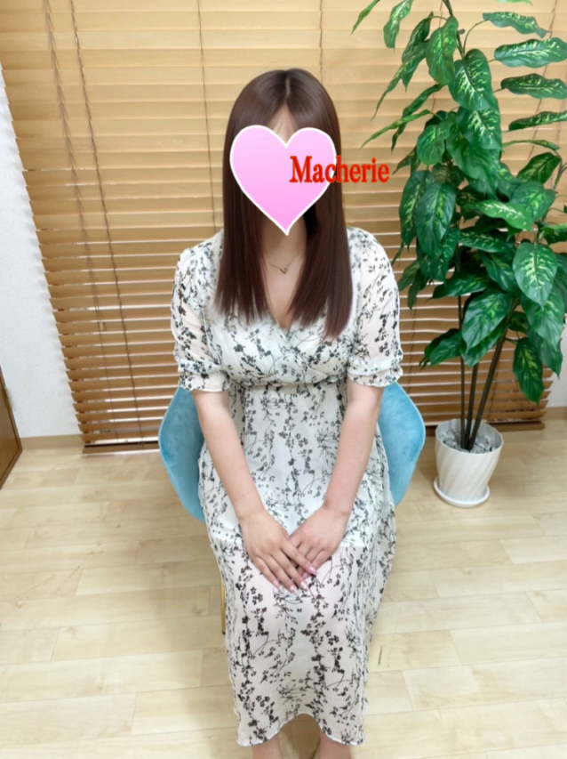 篠崎るな（RANKAN.Ma cherie-マシェリ-）
