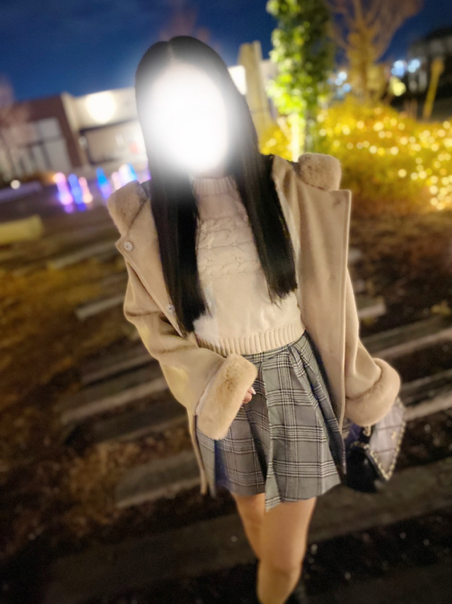 綾瀬ゆいか（RANKAN.Ma cherie-マシェリ-）