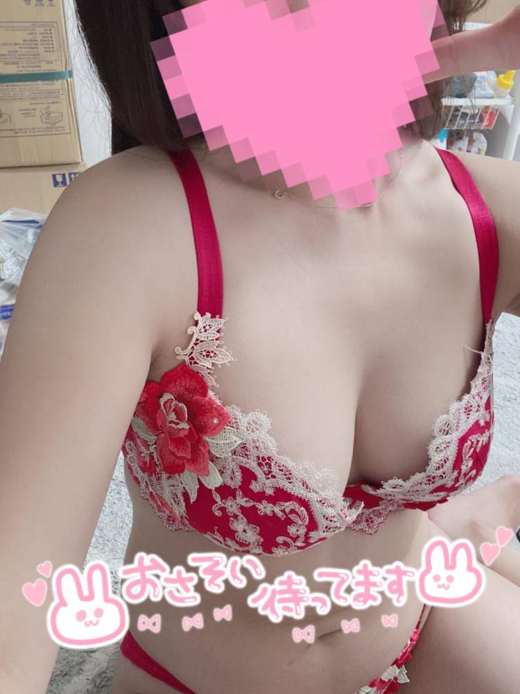 むちむちで、きつきつ??女子は好きですかっ？