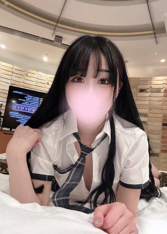 ??エ●チなことは私と?