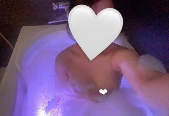 🍼💦