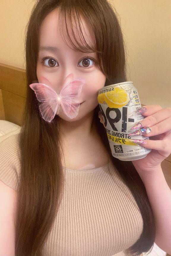 🥂𓈒𓏸︎︎︎︎