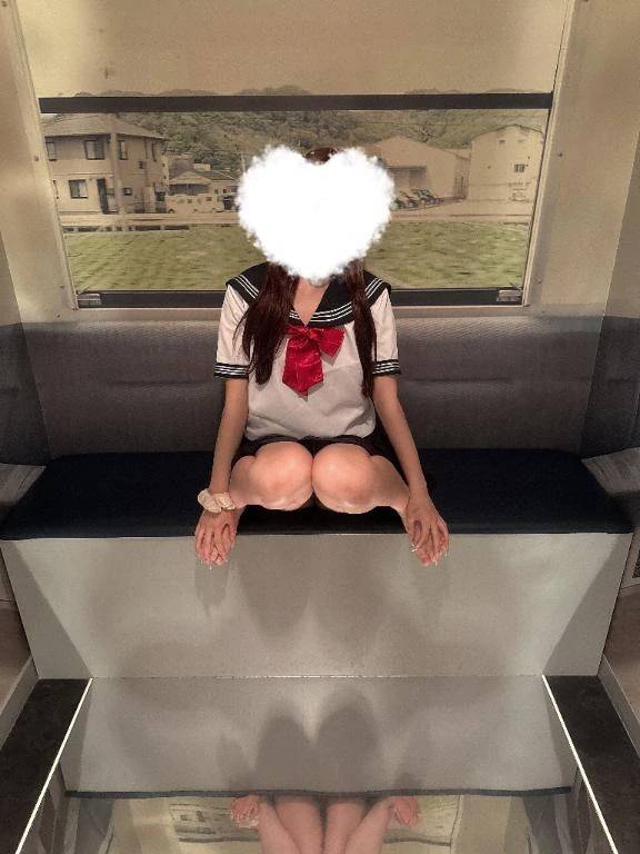 見えそうで見えてない？
