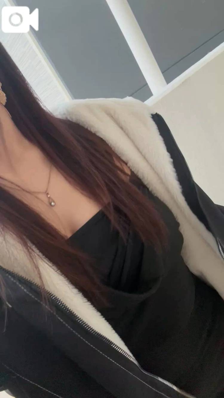 ストレート•̩̩̩̩ᯅ•̩̩̩•̩̩̩̩ᯅ•̩̩̩