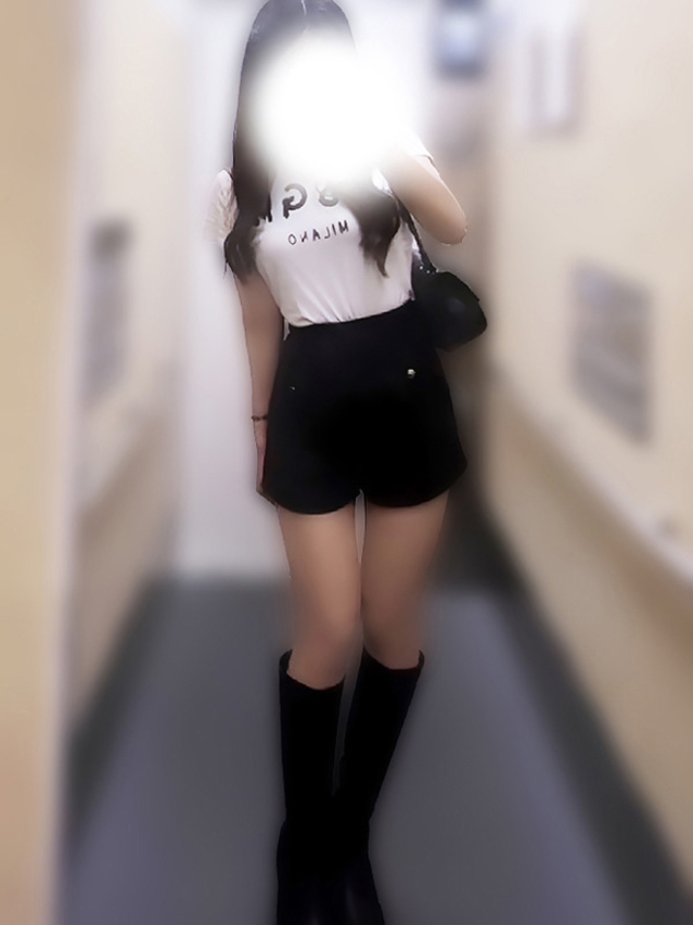 新人えな【GOLD】（ラブマシーン広島〔ラブマシーングループ〕）