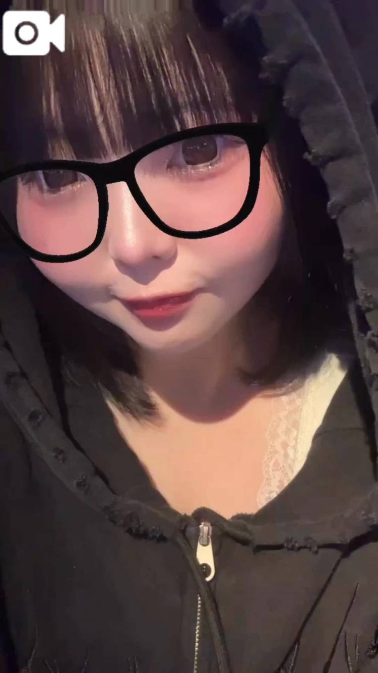 こま(S-Cawaii(エスカワ)~宇部S級素人系デリヘル~)