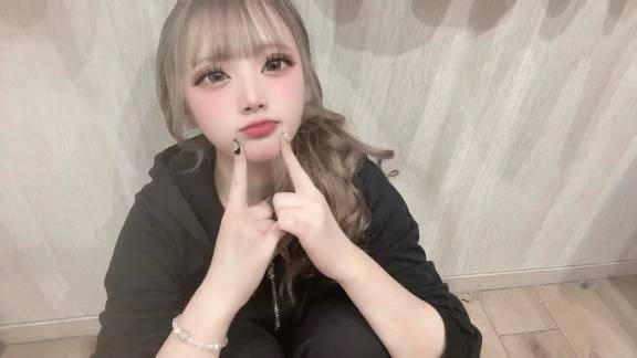 るり