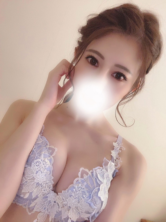 ももな