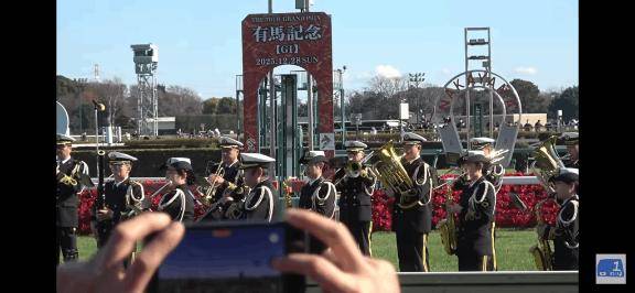 海上自衛隊のファンファーレは感動しました