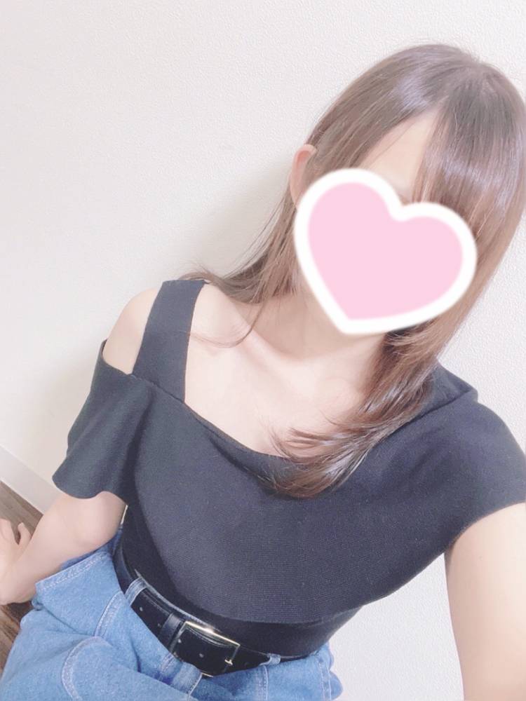魅力的な顔はどっち