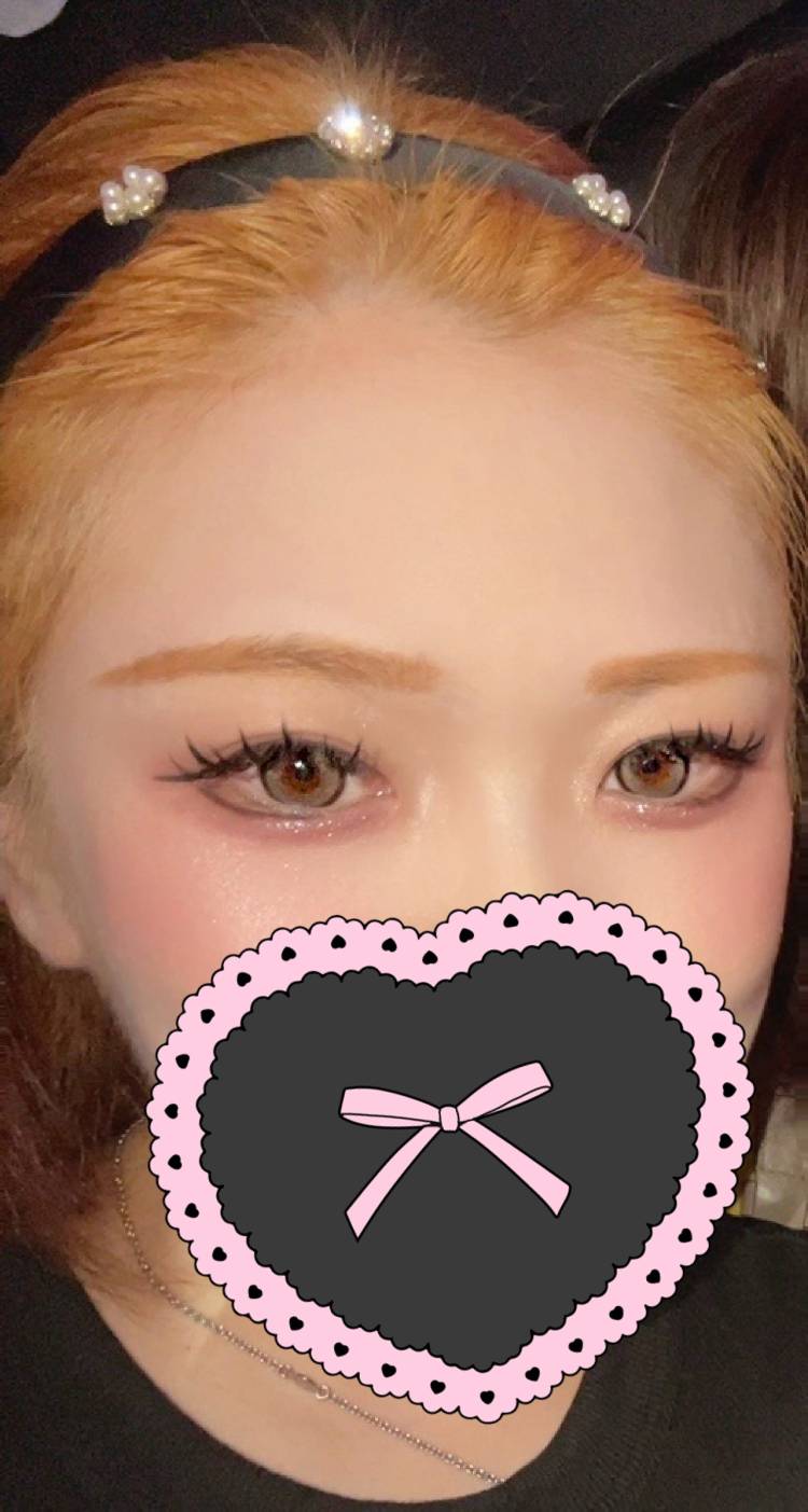 包み込まれる肉厚な割れ目