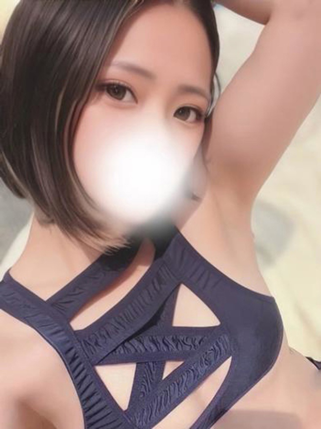まり【シーツ屋泣かせの潮吹き娘】（Secret Service ～貴方とだけの秘密の無料オプション～）