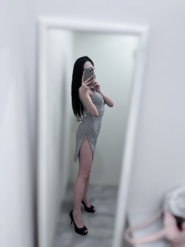 相澤瑠那（専属秘書）