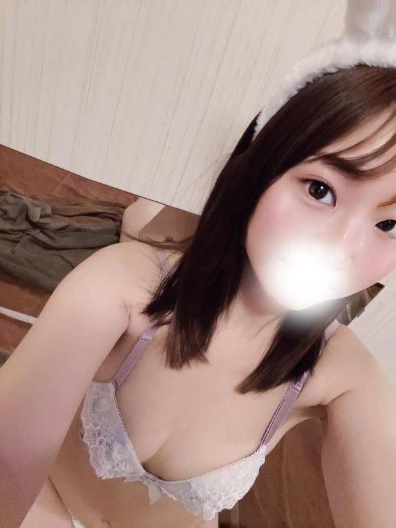 スク水コスプレのお兄さん♡