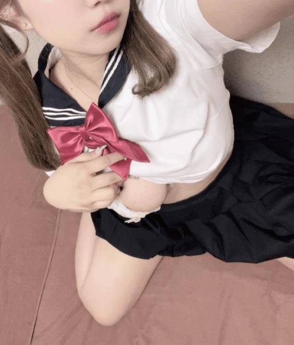 今日のあみ、空けてるのは“お兄さんのためだけ”です💌