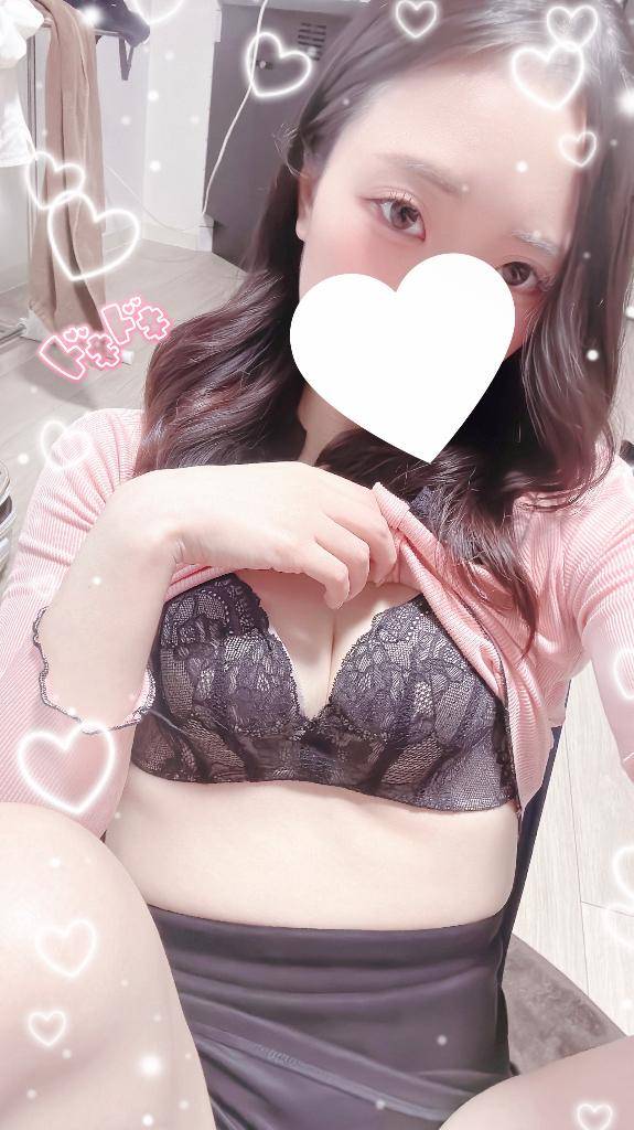 体験まゆな　業界未経験の甘えん坊☆敏感ド変態な素人美乳娘