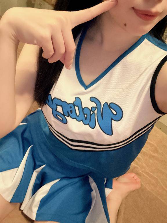 体験ももな　Ｇカップの魅力を堪能しない？