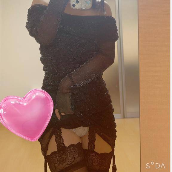 ももか　清楚な美形娘は実はドスケベ
