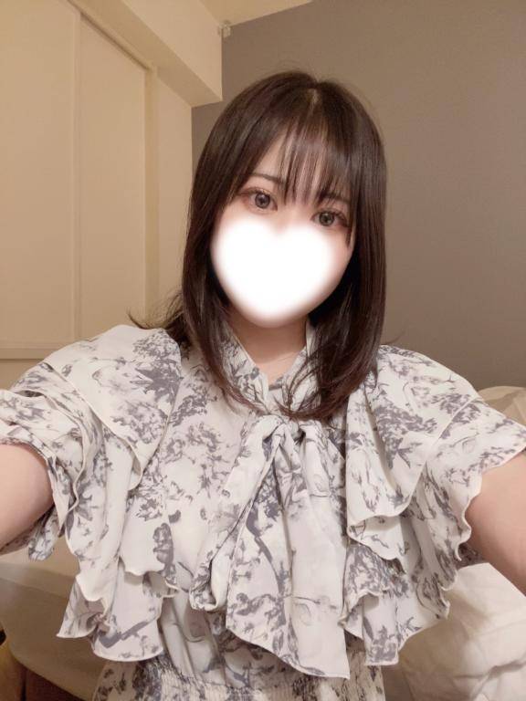 体験すみれ 超絶可愛いパイパンで巨乳☆濃厚なご奉仕プレイ