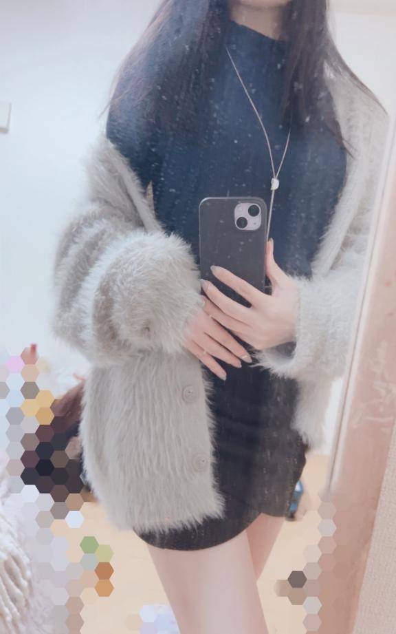 まゆな 業界未経験の甘えん坊☆敏感ド変態な素人美乳娘