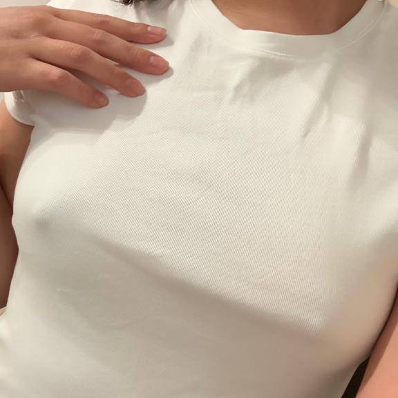 ももか　清楚な美形娘は実はドスケベ