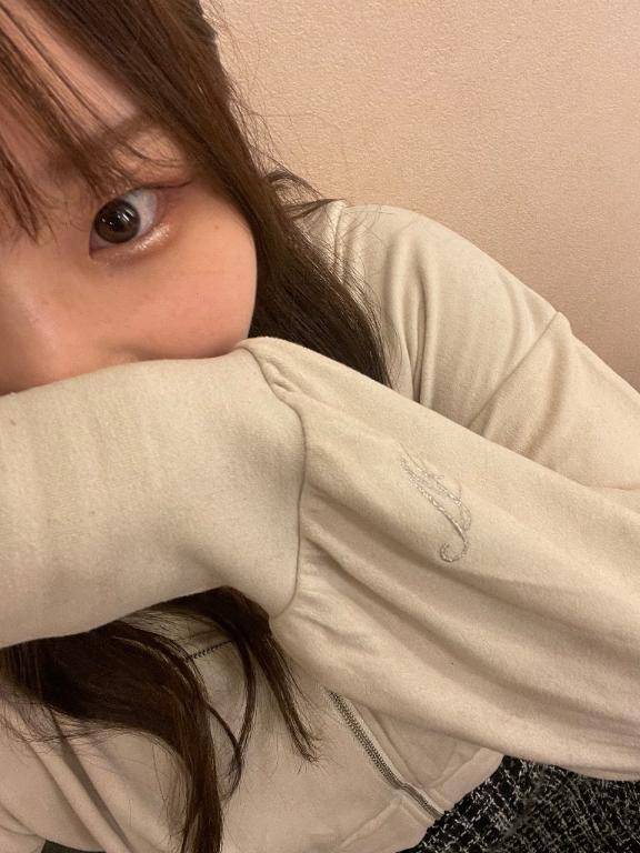 りん　激エロ天然変態美少女