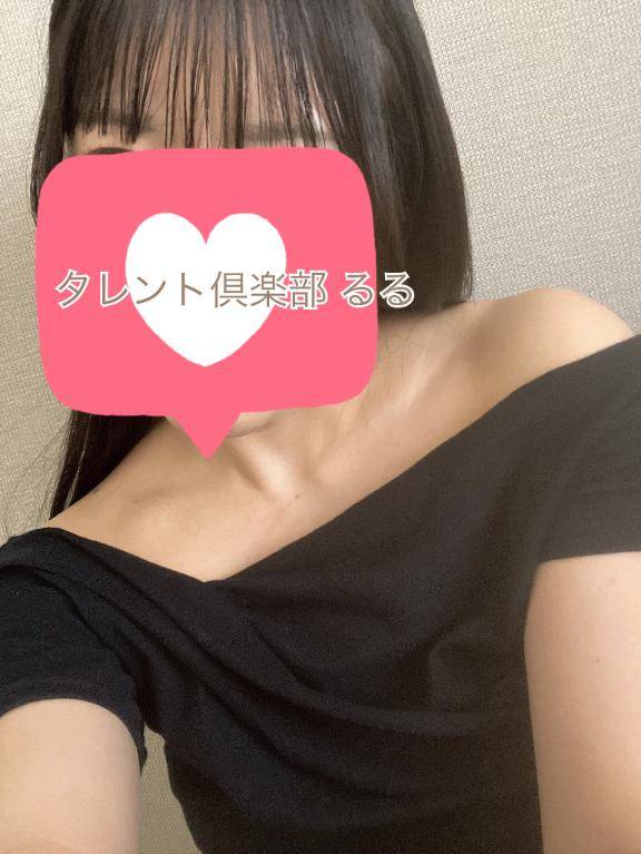 るる ガチで鉄板!愛嬌抜群SSS級清楚美女(タレント倶楽部)