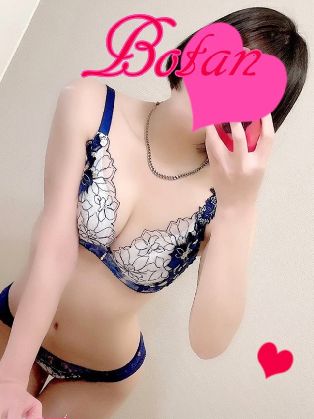 体験ぼたん　可愛い顔して、爆乳Gが主張中（タレント倶楽部）