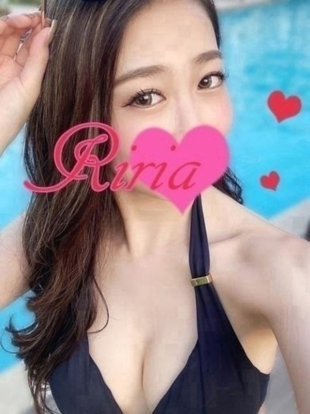 りりあ 究極の美ボディ!色白でピンクの乳首は必見の価値あり!(タレント倶楽部)