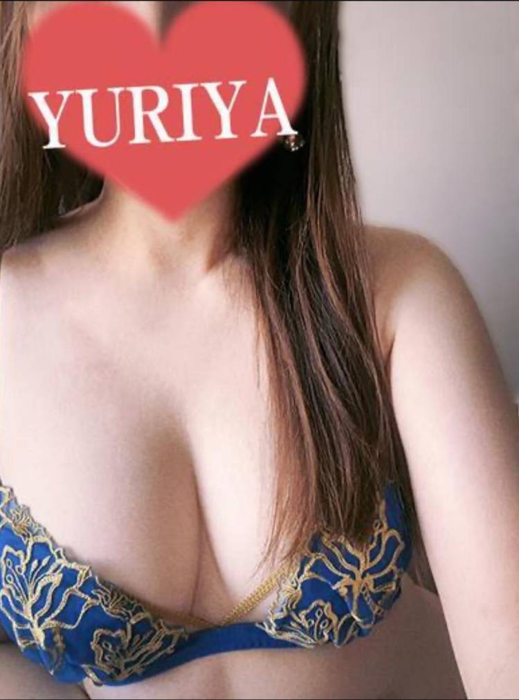 体験ゆりや　モデル級の美貌スタイル☆感度抜群Dカップ美乳