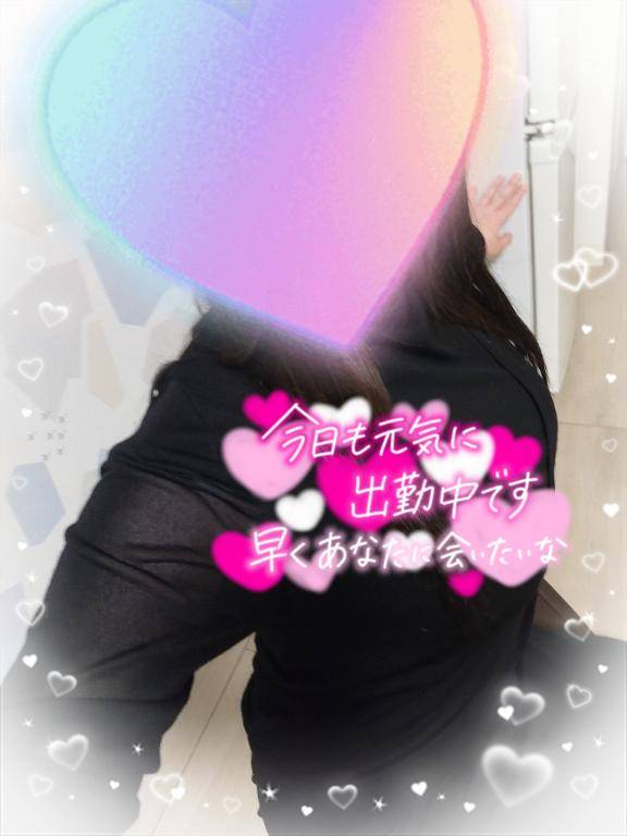 まひろ　色白清楚な発情美人☆夢中で舐めるド変態