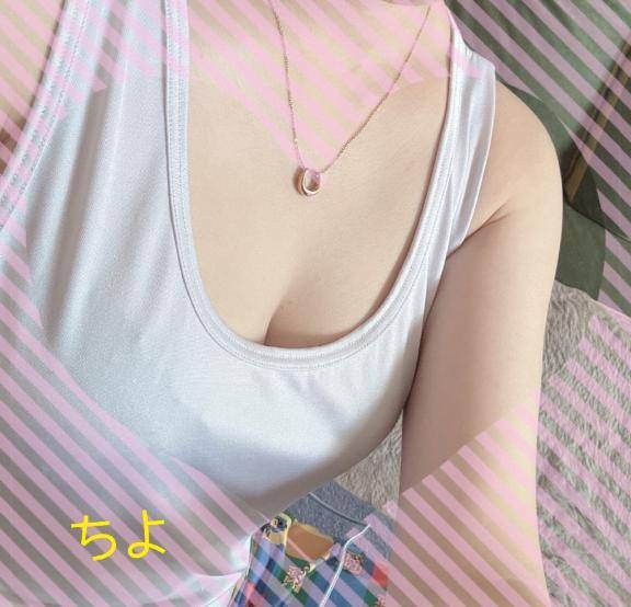 体験ちよ　小柄で巨乳、全て包み込む宣言