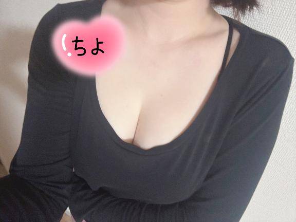 体験ちよ　小柄で巨乳、全て包み込む宣言