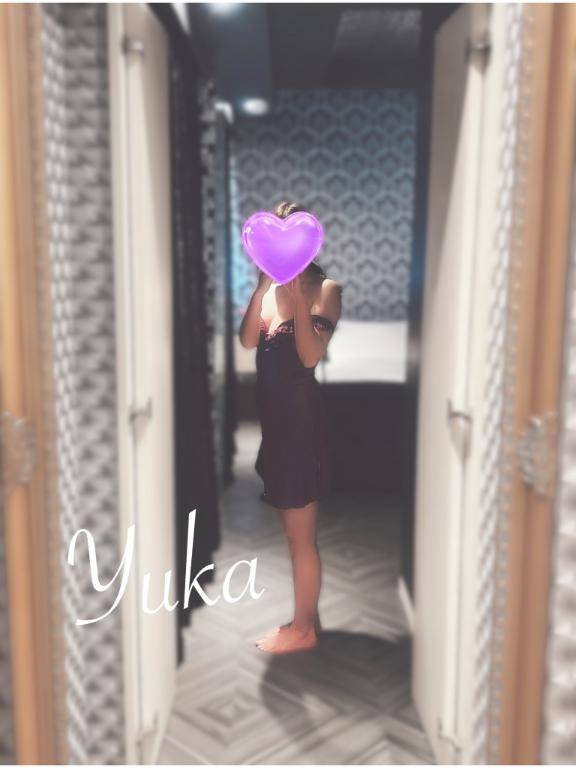 ゆか　清楚なのにエロいんです☆潮吹きスレンダー美女