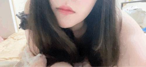 ゆゆ　官能的な黒髪清楚ロリ娘♡