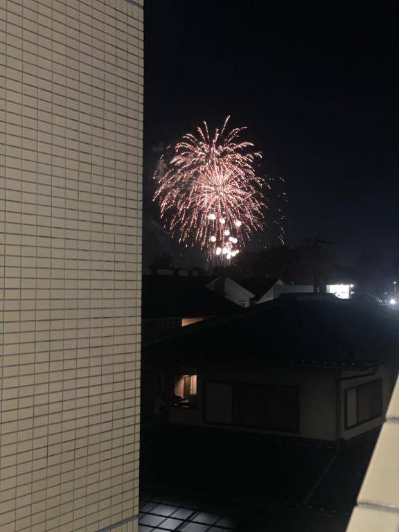 しぐれ　牝の本能が疼く☆最高美女の淫乱フェラ潮吹き祭り