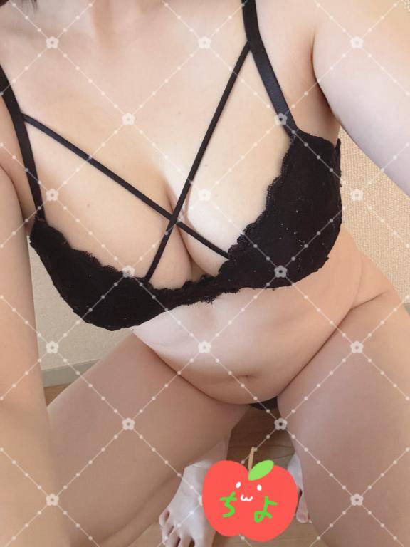 体験ちよ　小柄で巨乳、全て包み込む宣言