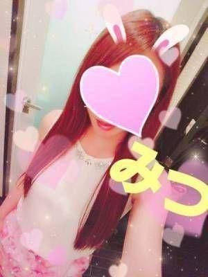 みつ　トロ～リ溢れる蜜の味☆エロスが揺れるＥcup美人