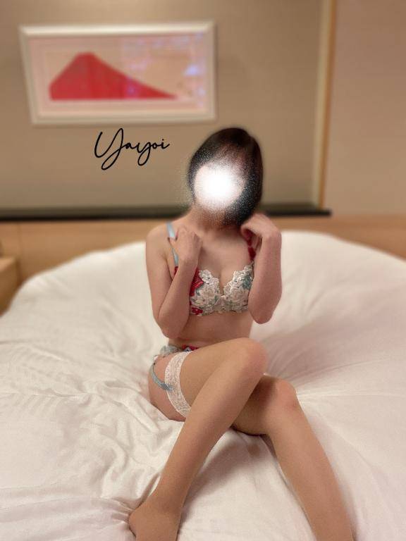 やよい　稀代の美女は銀河のエロさ☆超絶快感に大量発射！