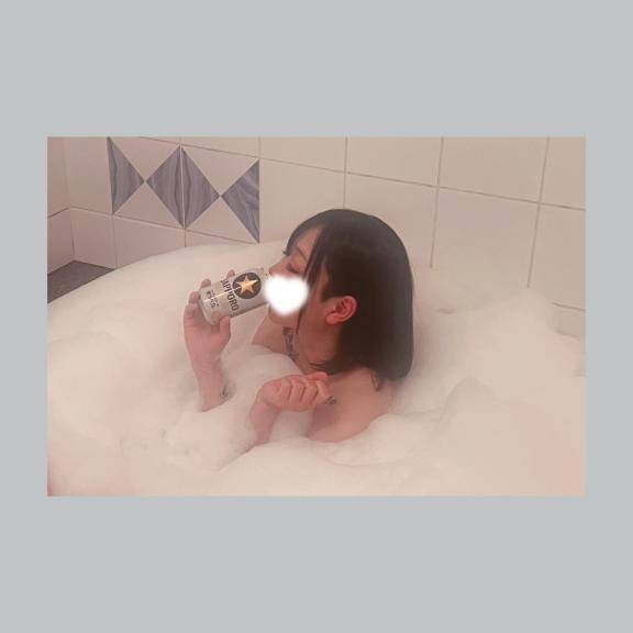 しいな　視線を向けられるだけでゾクゾクきちゃうエロカワ美女！！