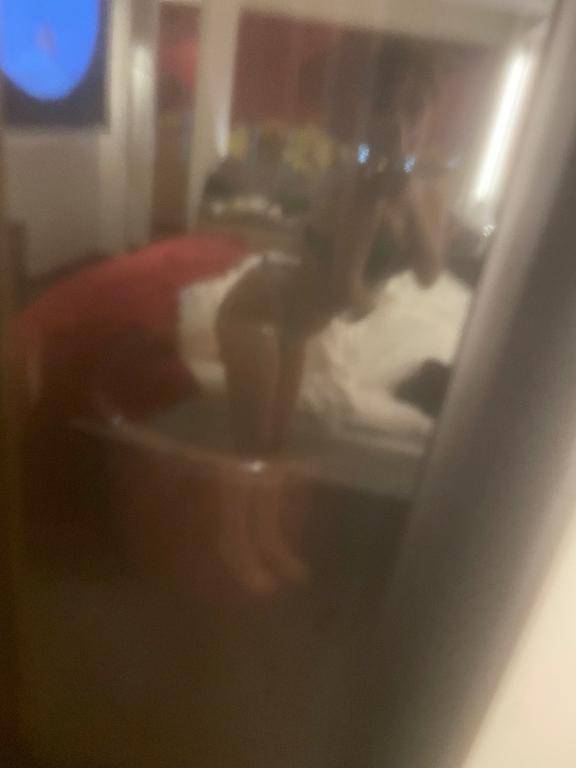 しぐれ　牝の本能が疼く☆最高美女の淫乱フェラ潮吹き祭り